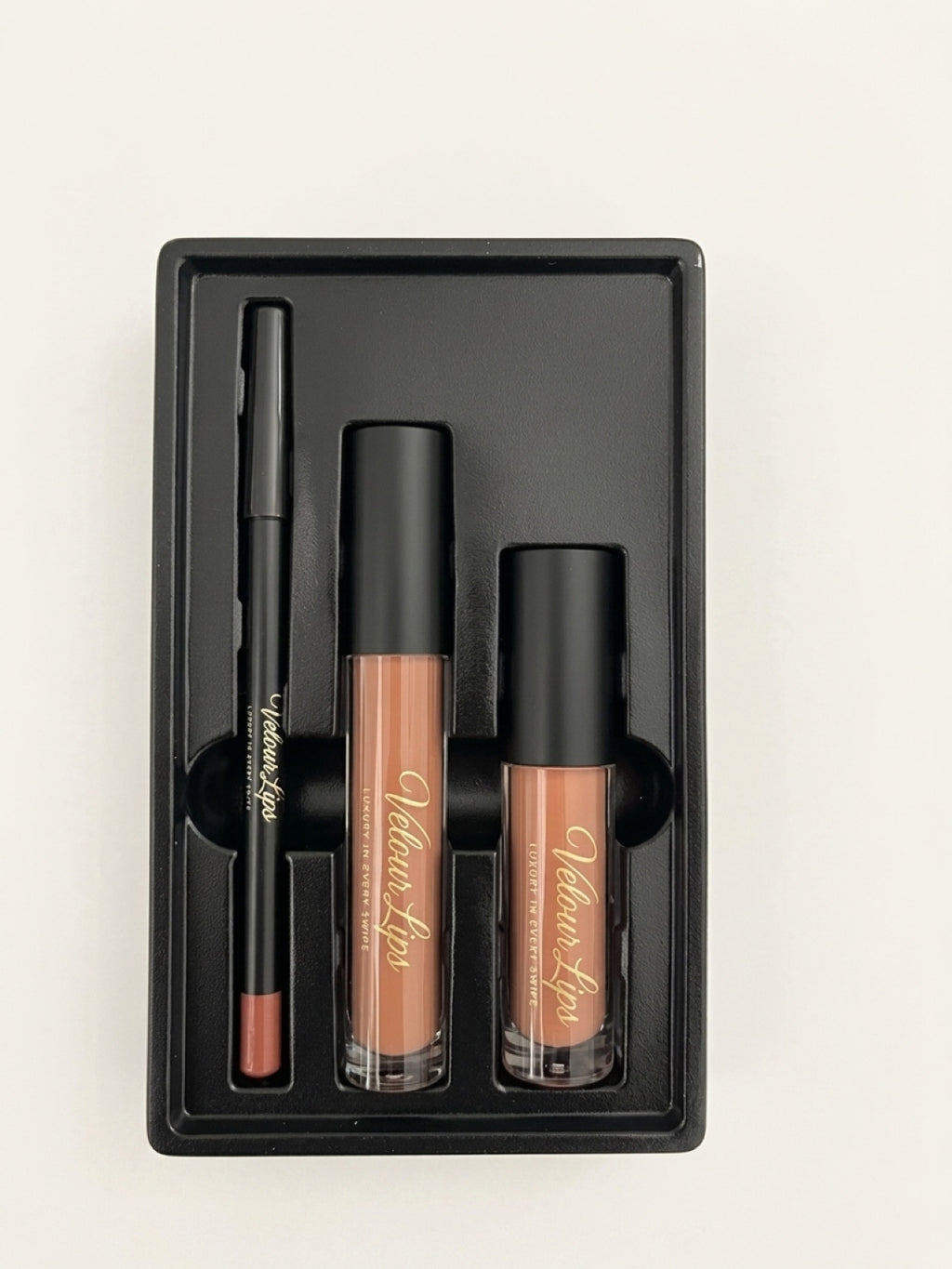 Cashmere Kiss Luxe Lip Trio Collection