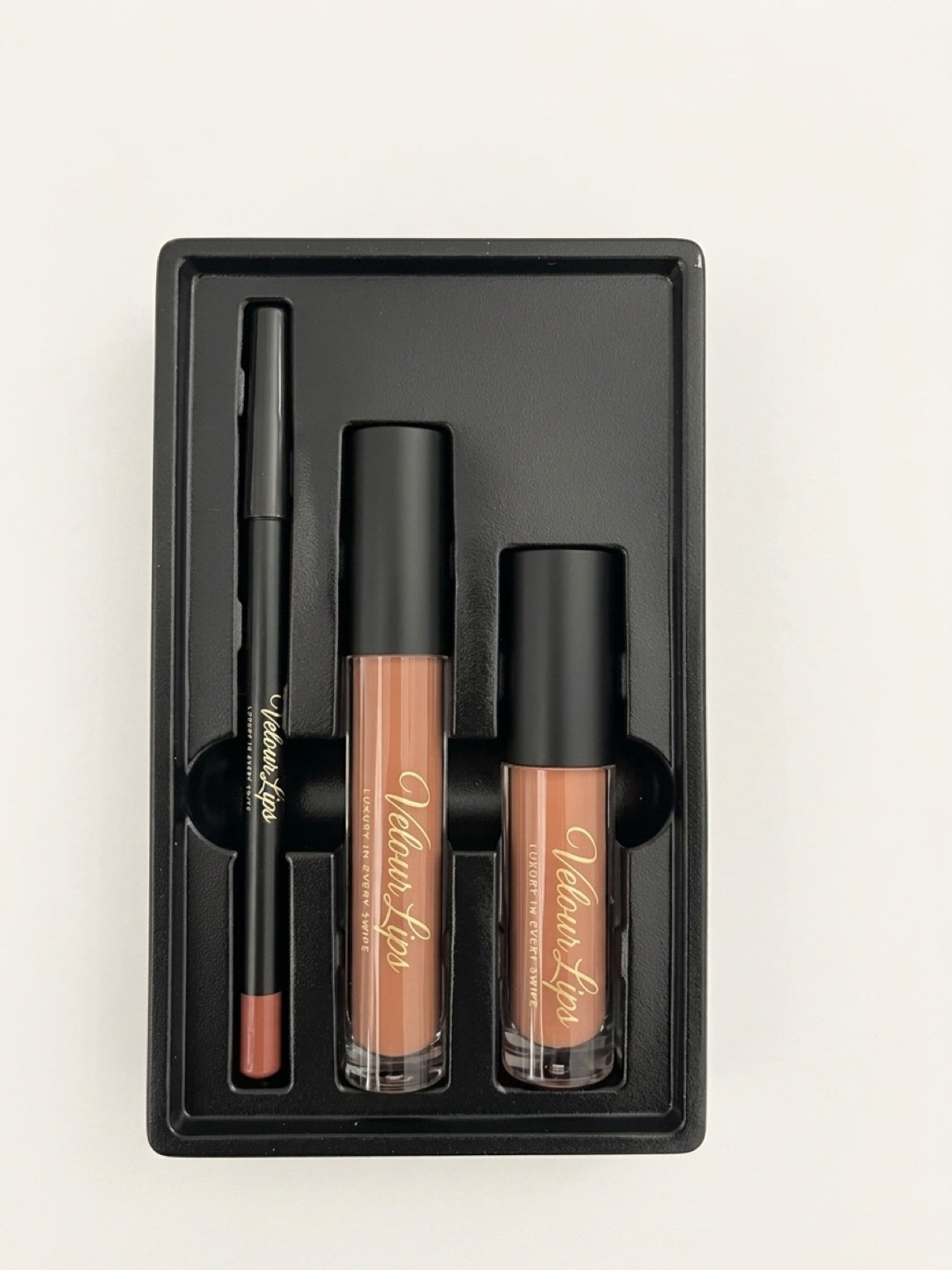 Cashmere Kiss Luxe Lip Trio Collection